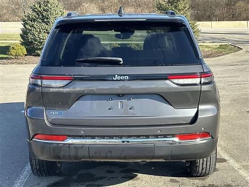 Used 2022 Jeep Grand Cherokee Limited 4xe image 4