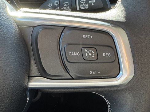 Used 2023 Jeep Wrangler Unlimited Sahara image 20