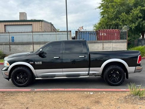 Used 2016 RAM 1500 Laramie w/ Convenience Group AWD/4WD image 5