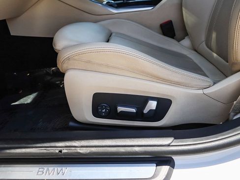 Used 2022 BMW 330i Sedan w/ Premium Package 2 RWD image 22