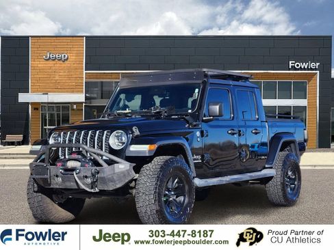 Used 2020 Jeep Gladiator Overland image 1