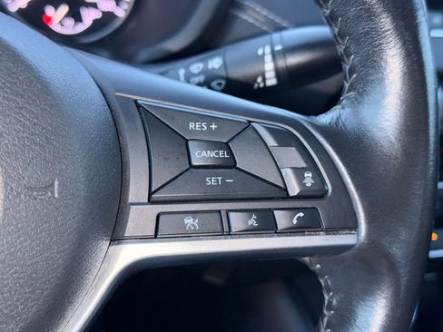 Used 2022 Nissan Sentra SV FWD image 29