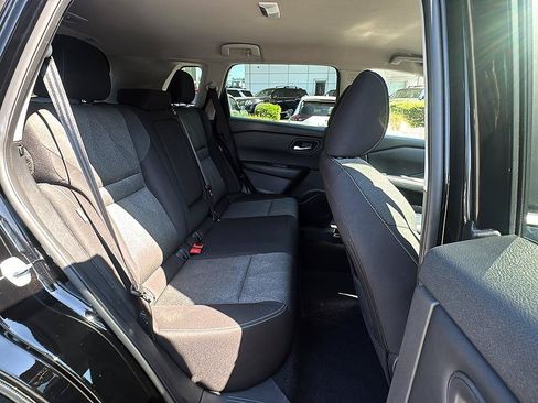 Certified 2025 Nissan Rogue SV AWD/4WD image 29