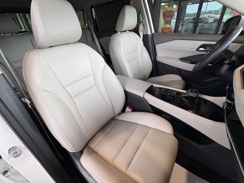 Used 2023 Nissan Rogue SL w/ SL Premium Package FWD image 29