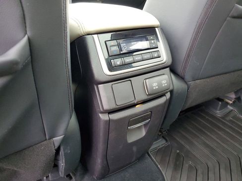 Used 2019 Subaru Ascent Limited w/ Popular Package #2 image 31