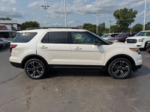 Used 2015 Ford Explorer Sport AWD/4WD image 6