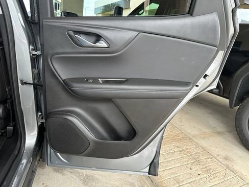 Used 2023 Chevrolet Blazer LT FWD image 32