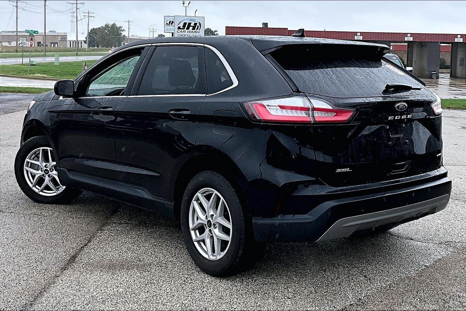 Used 2023 Ford Edge SEL w/ Convenience Package AWD/4WD image 6