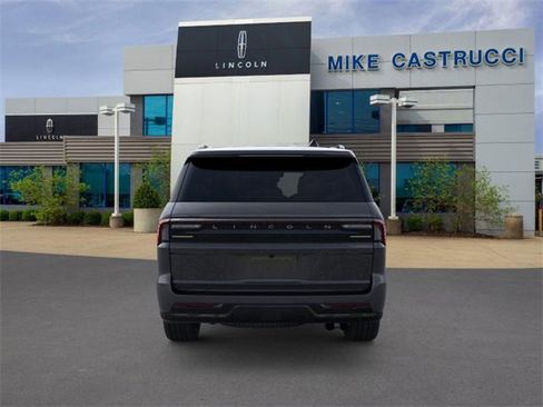 New 2025 Lincoln Navigator Reserve w/ Jet Appearance Package image 5