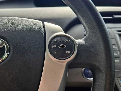 Used 2012 Toyota Prius Three FWD image 32