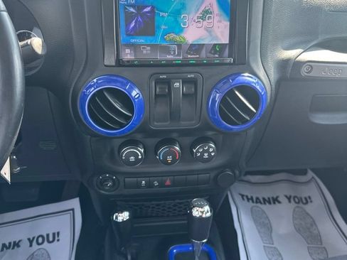 Used 2014 Jeep Wrangler Sport w/ Quick Order Package 24S AWD/4WD image 9