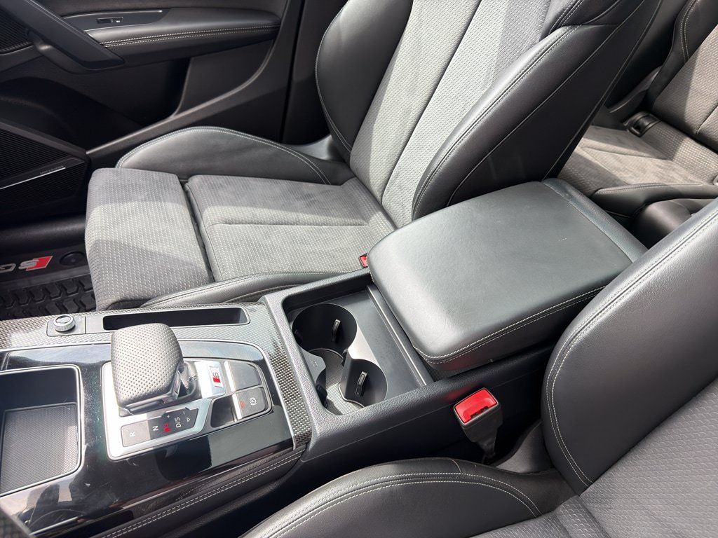 Used 2025 Audi SQ5 Premium Plus AWD/4WD image 32