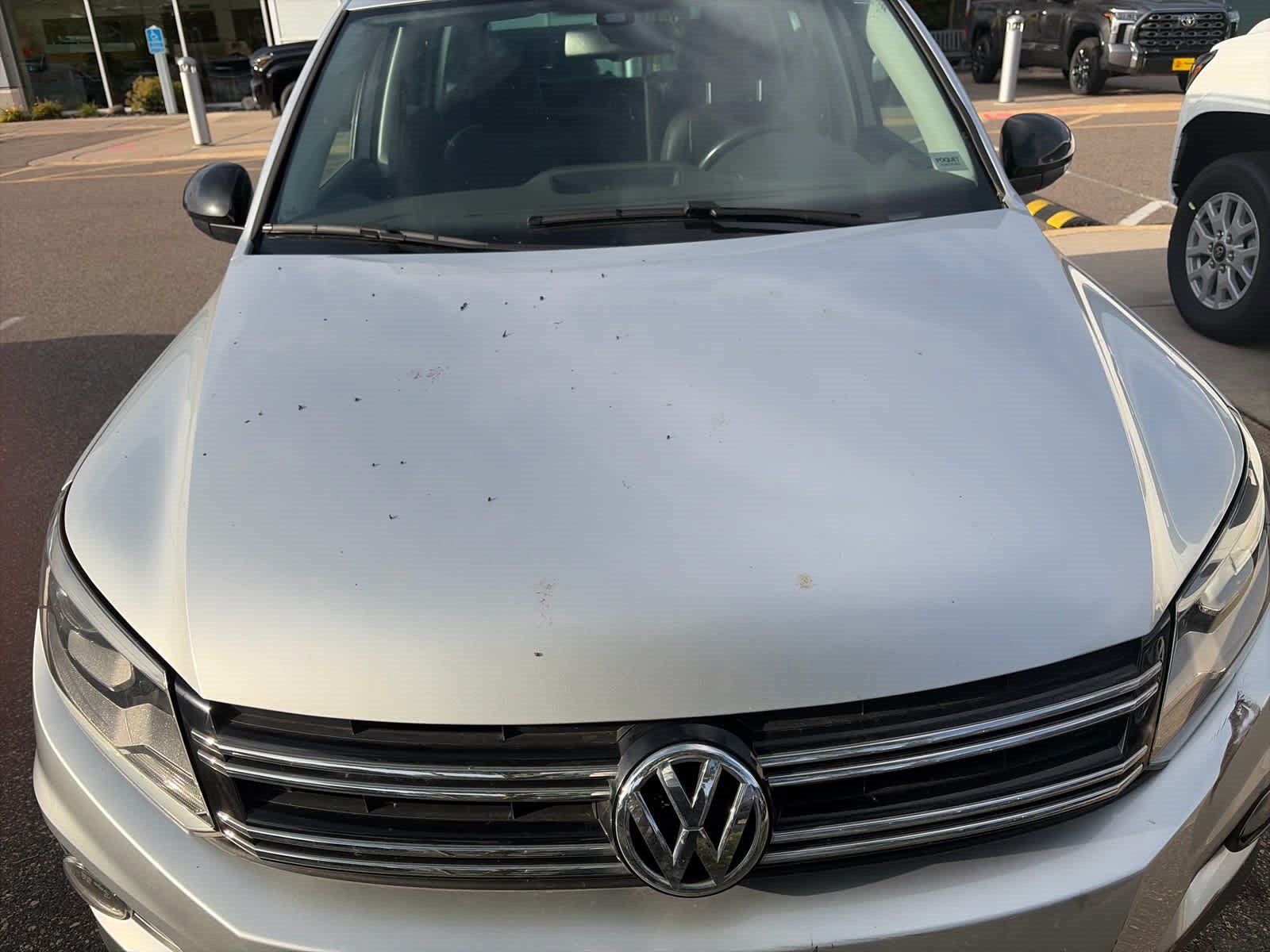 Used 2017 Volkswagen Tiguan Sport AWD/4WD image 2