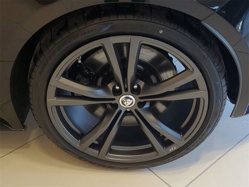 New 2024 Jaguar F-TYPE R image 5