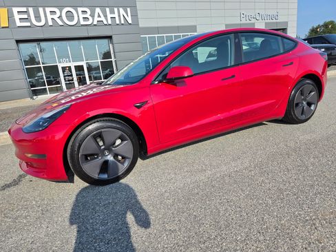 Used 2023 Tesla Model 3 Standard Range RWD image 26