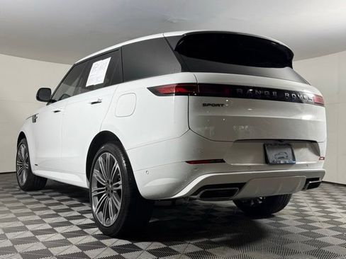 Used 2025 Land Rover Range Rover Sport Autobiography AWD/4WD image 4