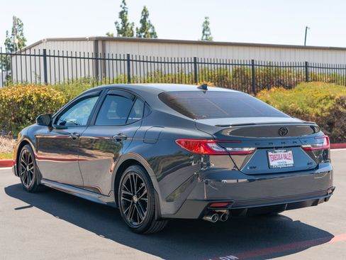 Used 2025 Toyota Camry SE w/ Convenience Package FWD image 11