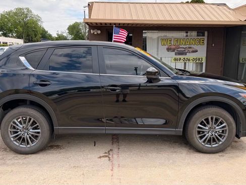 Used 2017 MAZDA CX-5 Touring FWD image 6