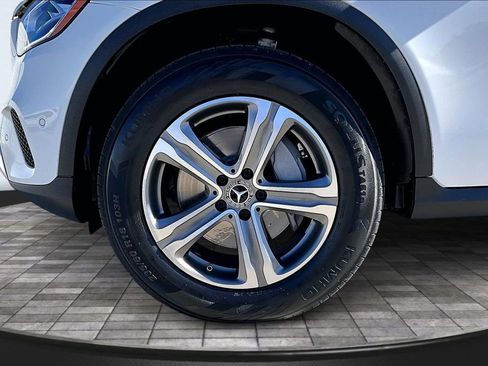 Used 2022 Mercedes-Benz GLC 300 4MATIC image 32