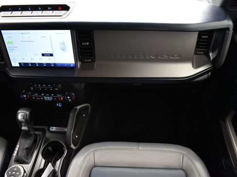 Used 2021 Ford Bronco First Edition image 40