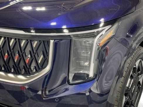 New 2026 Kia Carnival EX FWD image 30