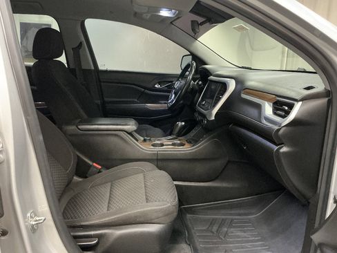 Used 2019 GMC Acadia SLE FWD image 32