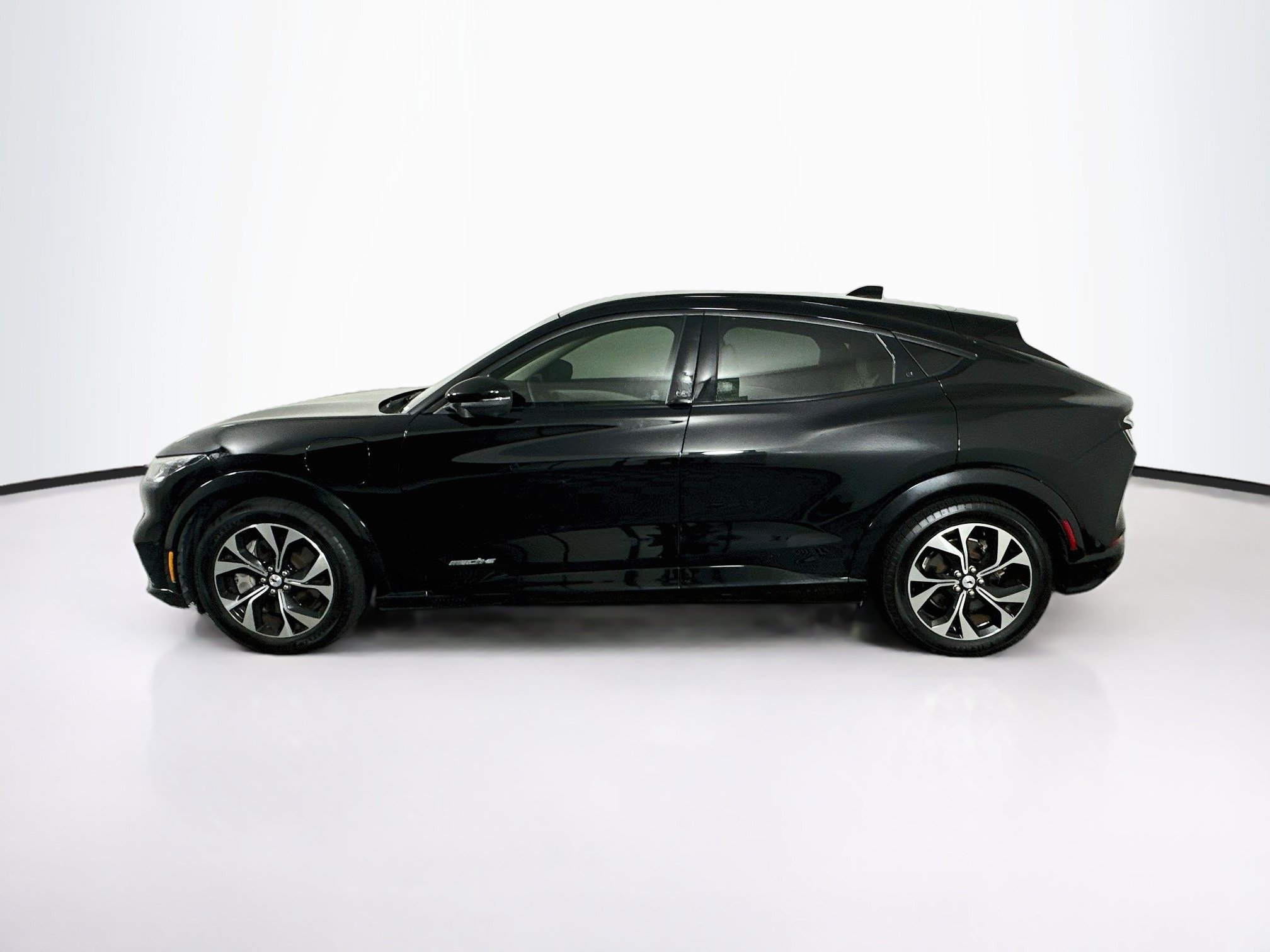 Used 2023 Ford Mustang Mach-E Premium RWD image 4