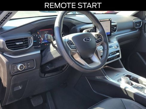 Certified 2022 Ford Explorer XLT w/ Equipment Group 202A AWD/4WD image 20