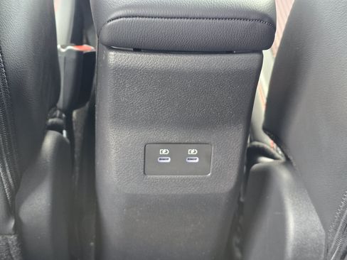 Used 2025 Nissan Kicks SR AWD/4WD image 12