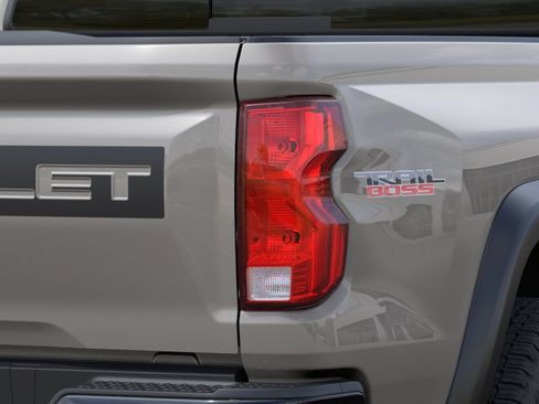 New 2026 Chevrolet Colorado Trail Boss AWD/4WD image 35