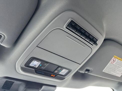 New 2026 Ford F250 XLT AWD/4WD image 19