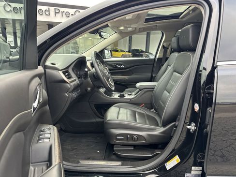 Used 2023 GMC Acadia Denali w/ Black Diamond Edition image 16