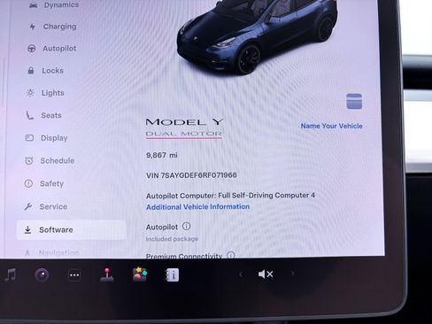 Used 2024 Tesla Model Y Performance AWD/4WD image 32