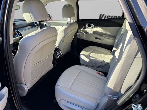 Certified 2023 Kia Sorento SX Prestige image 10