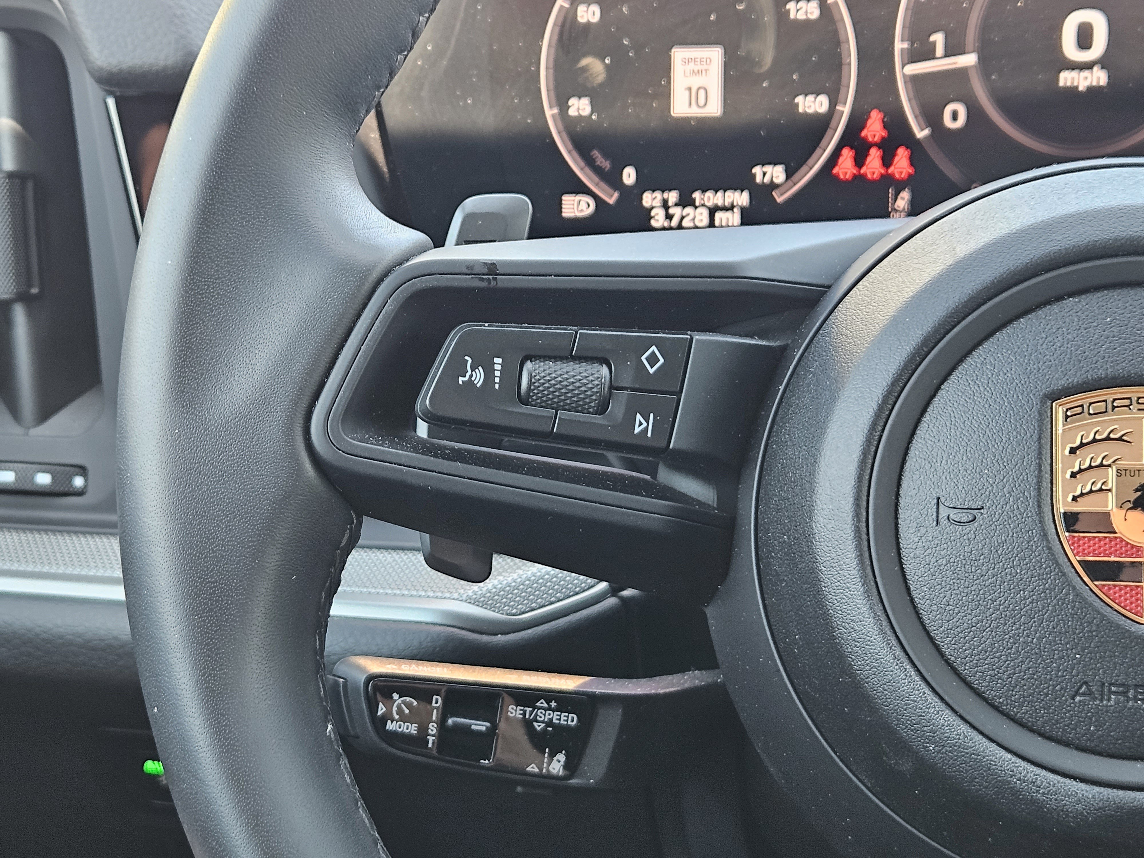 Certified 2026 Porsche Cayenne AWD/4WD image 26