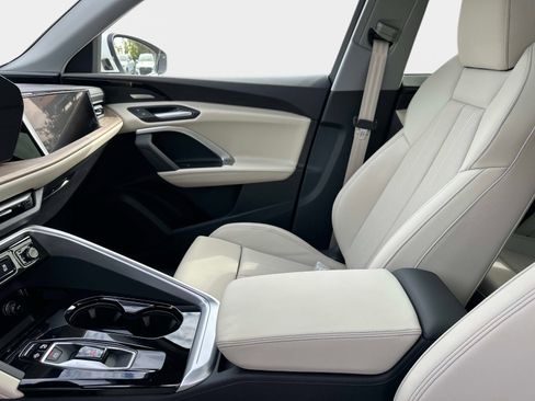 New 2025 Audi Q5 Prestige image 22