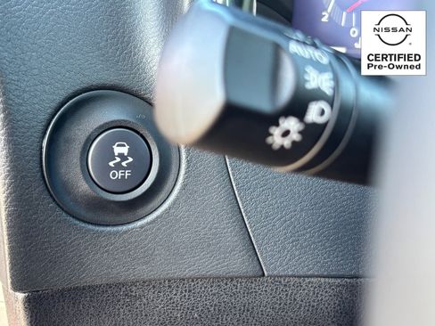 Certified 2025 Nissan Z Performance w/ Floor Mat Package image 30