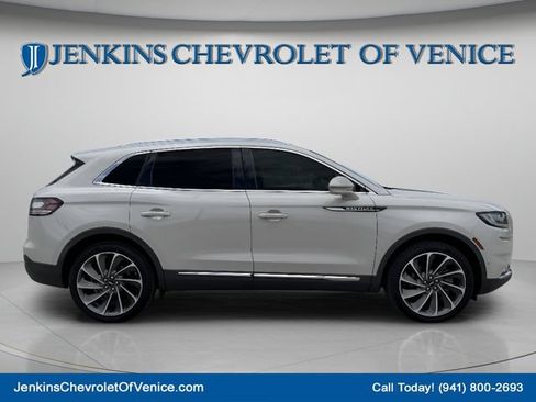 Used 2023 Lincoln Nautilus Reserve w/ Equipment Group 202A AWD/4WD image 3