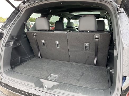 Certified 2025 Honda Pilot TrailSport image 10