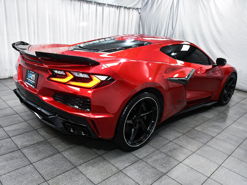 Used 2025 Chevrolet Corvette E-Ray AWD/4WD image 8