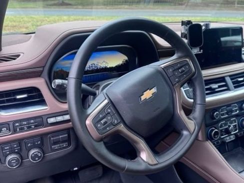 Used 2024 Chevrolet Suburban High Country w/ Max Trailering Package AWD/4WD image 14