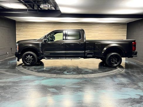 Used 2024 Ford F350 Lariat AWD/4WD image 28