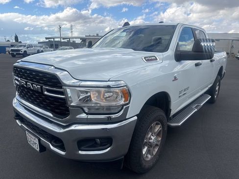 Used 2024 RAM 2500 Big Horn AWD/4WD image 2