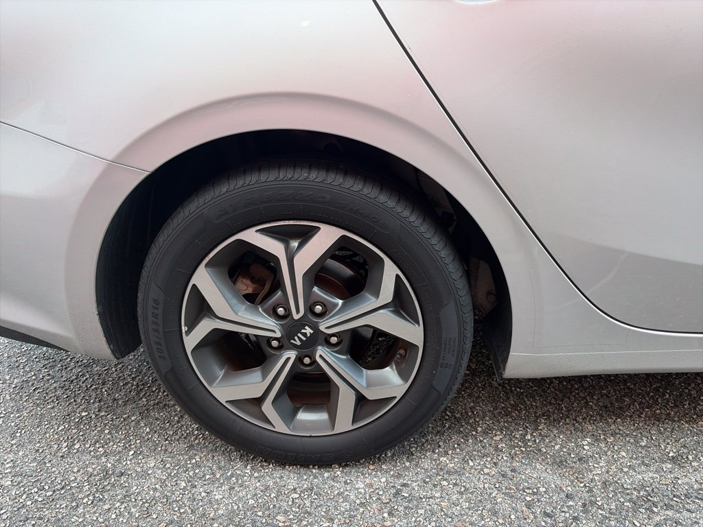 Used 2019 Kia Forte LXS FWD image 11
