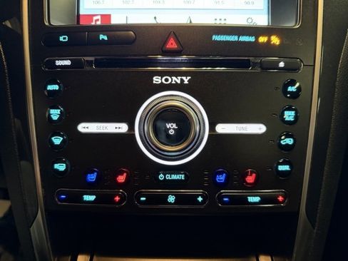 Used 2018 Ford Explorer Limited image 47