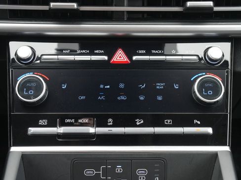 Used 2025 Hyundai Santa Fe SEL FWD image 49