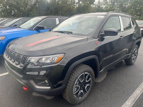 New 2026 Jeep Compass Trailhawk image 5