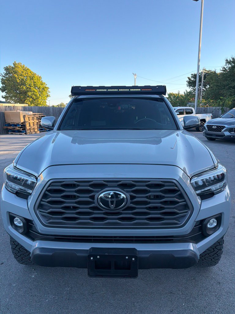 Used 2021 Toyota Tacoma TRD Off-Road w/ Technology Package AWD/4WD image 2