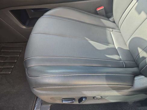 Certified 2026 INFINITI QX60 Luxe w/ Cargo Package FWD image 17