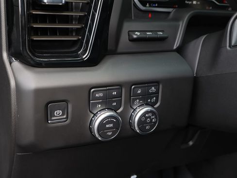 Certified 2025 GMC Sierra 2500 AT4X w/ AT4X AEV Edition AWD/4WD image 13